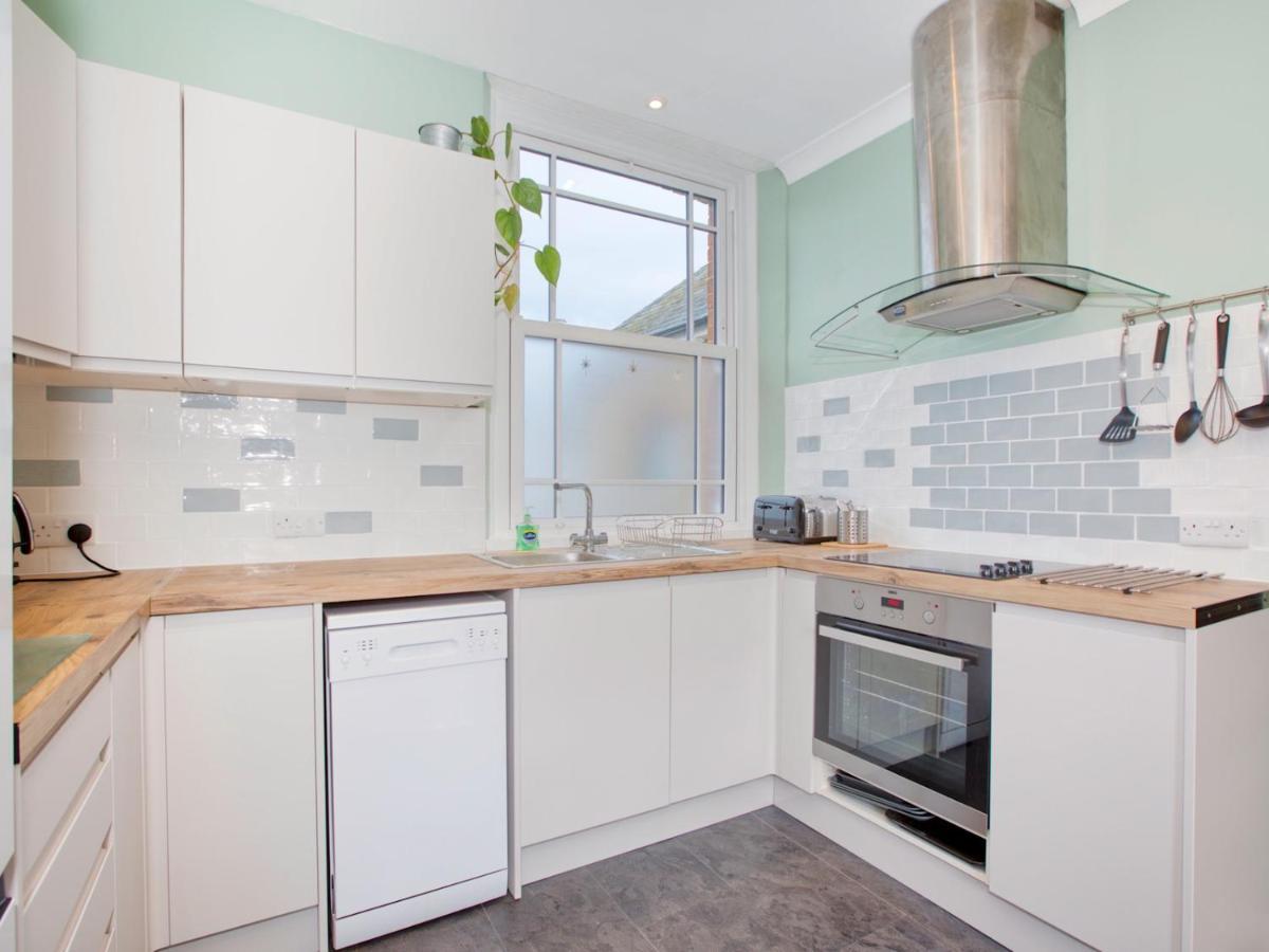 Pass The Keys Lovely 2-Bed Apartment Colyton Near Jurassic Coast Exterior foto